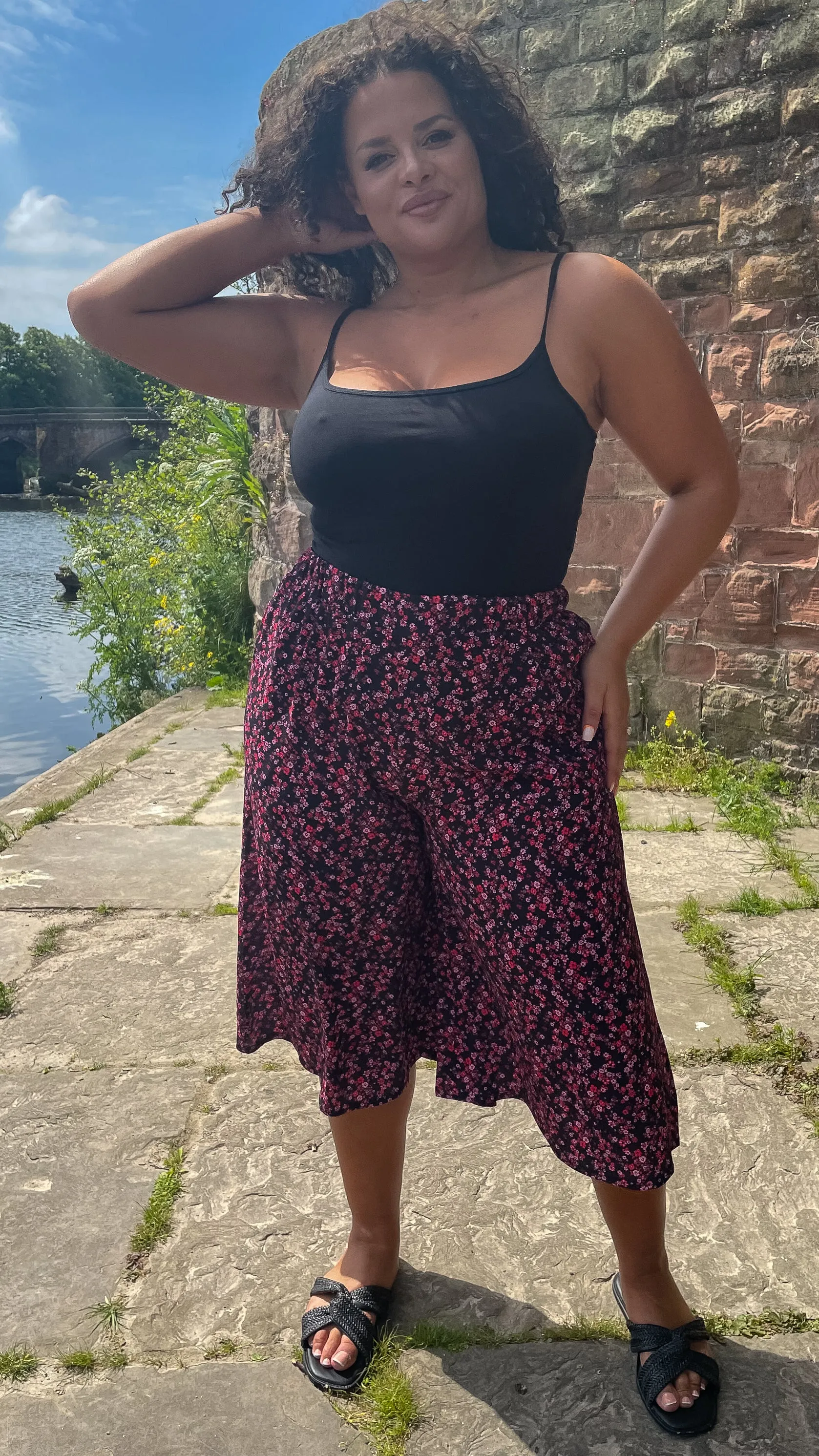 CurveWow Black Red Pink Floral Culottes