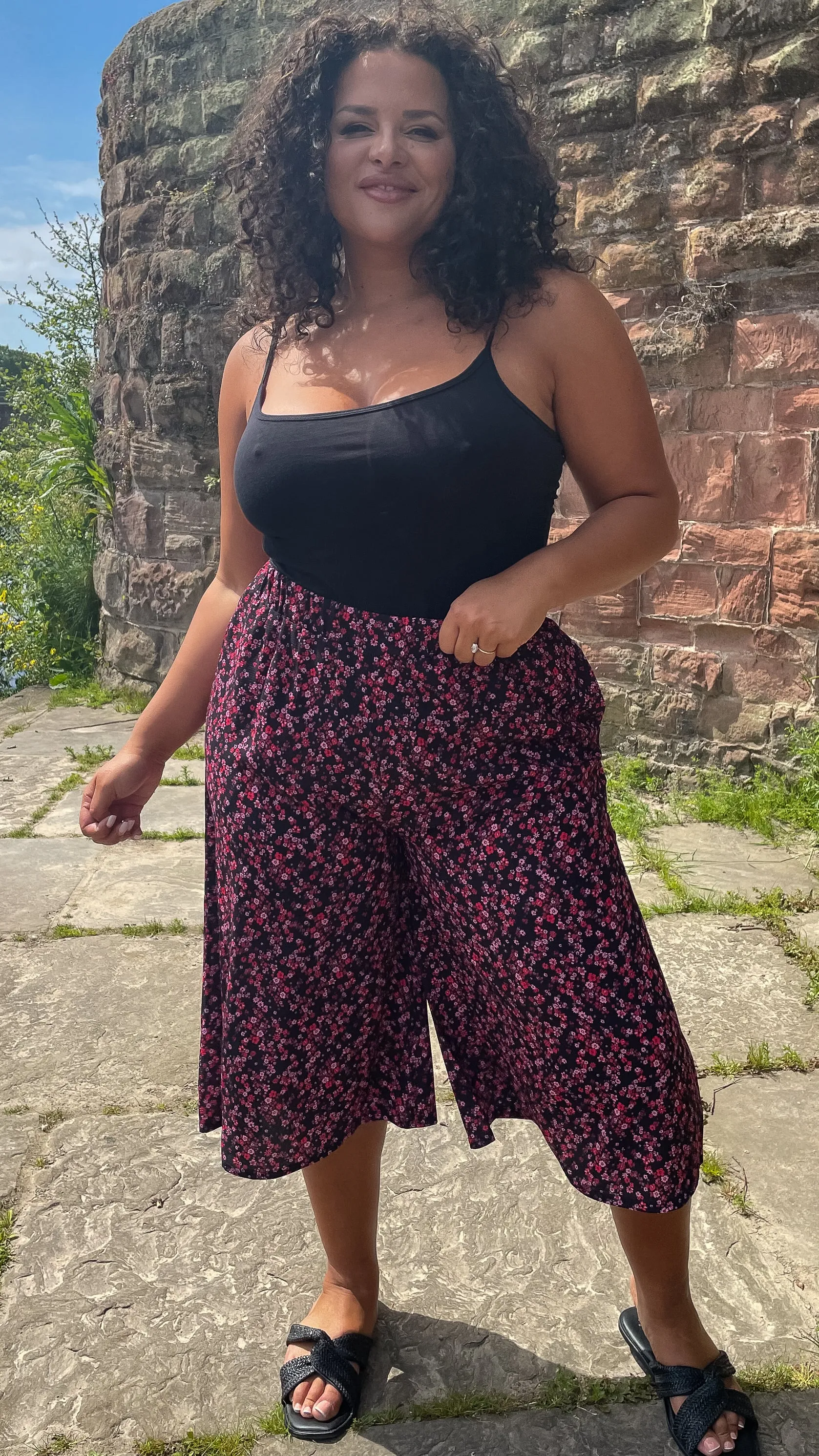 CurveWow Black Red Pink Floral Culottes