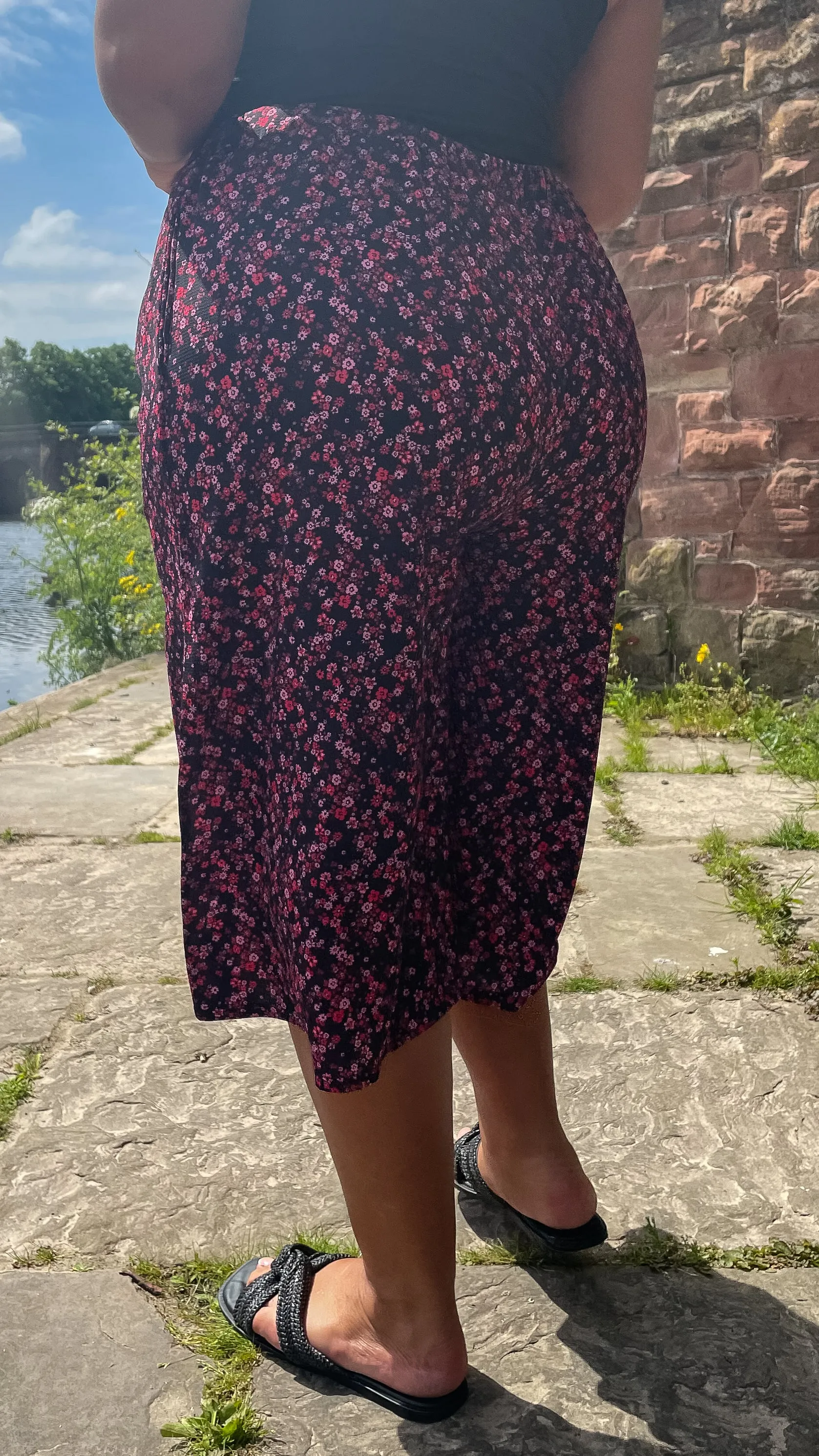 CurveWow Black Red Pink Floral Culottes