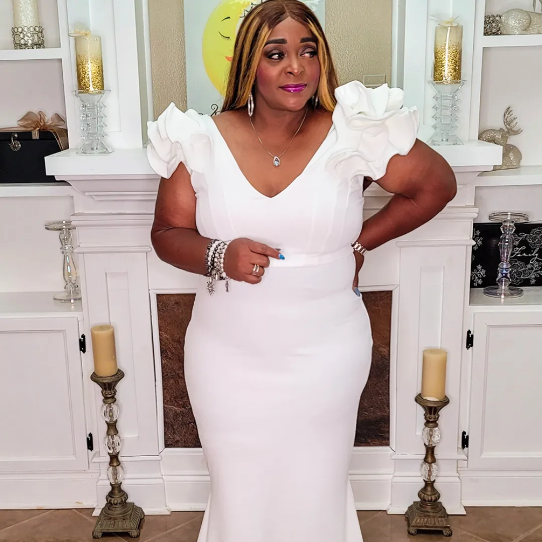 I'm Here Curve Dress