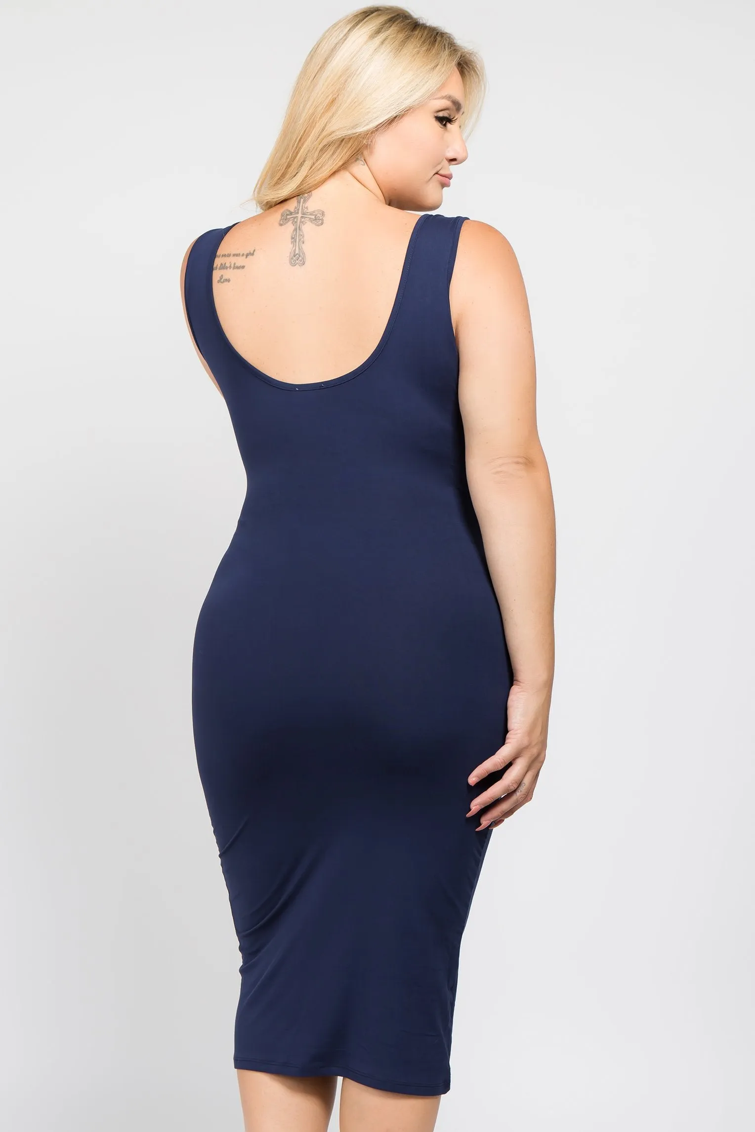 Plus Size Scoop Neck Midi Bodycon Dress
