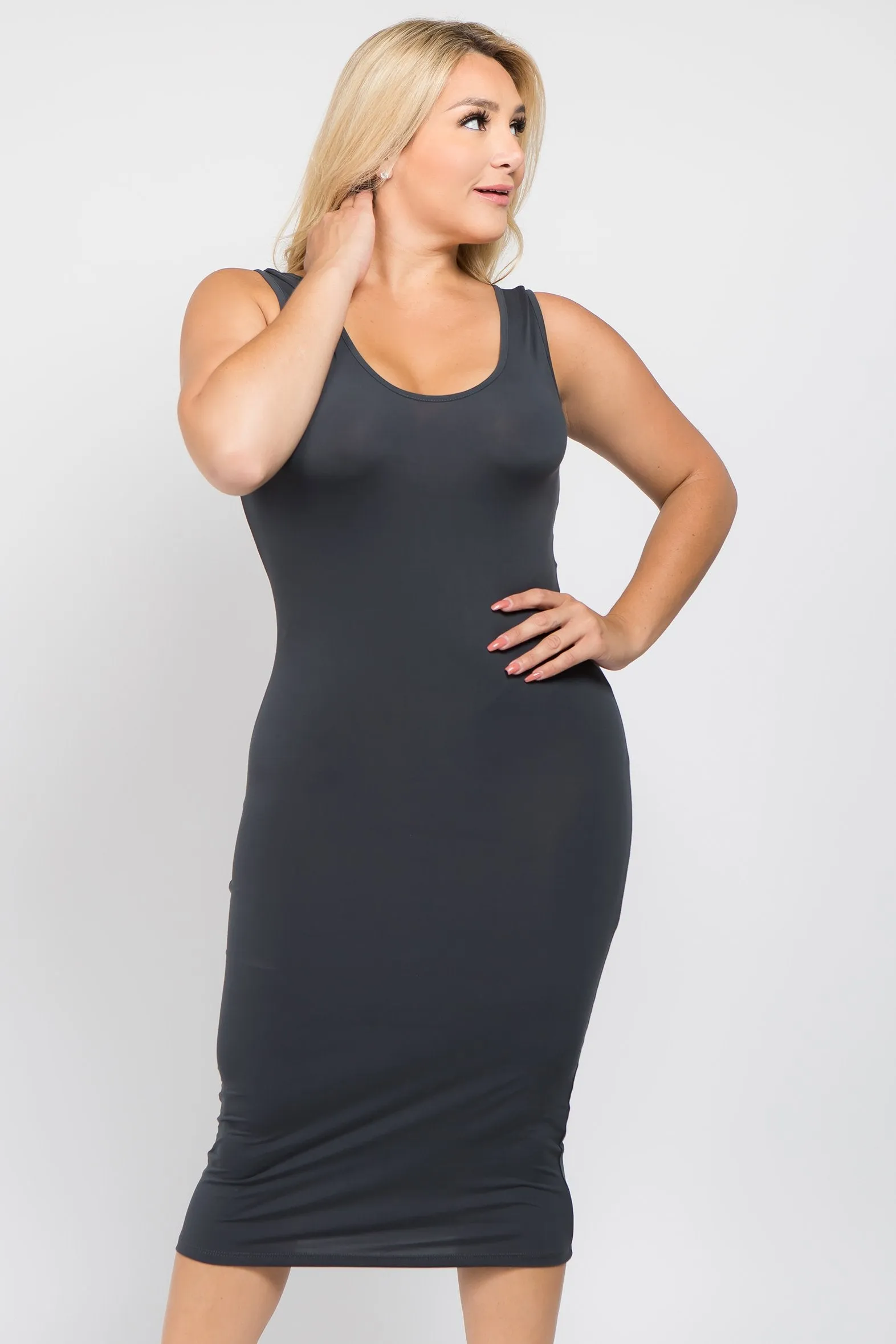 Plus Size Scoop Neck Midi Bodycon Dress