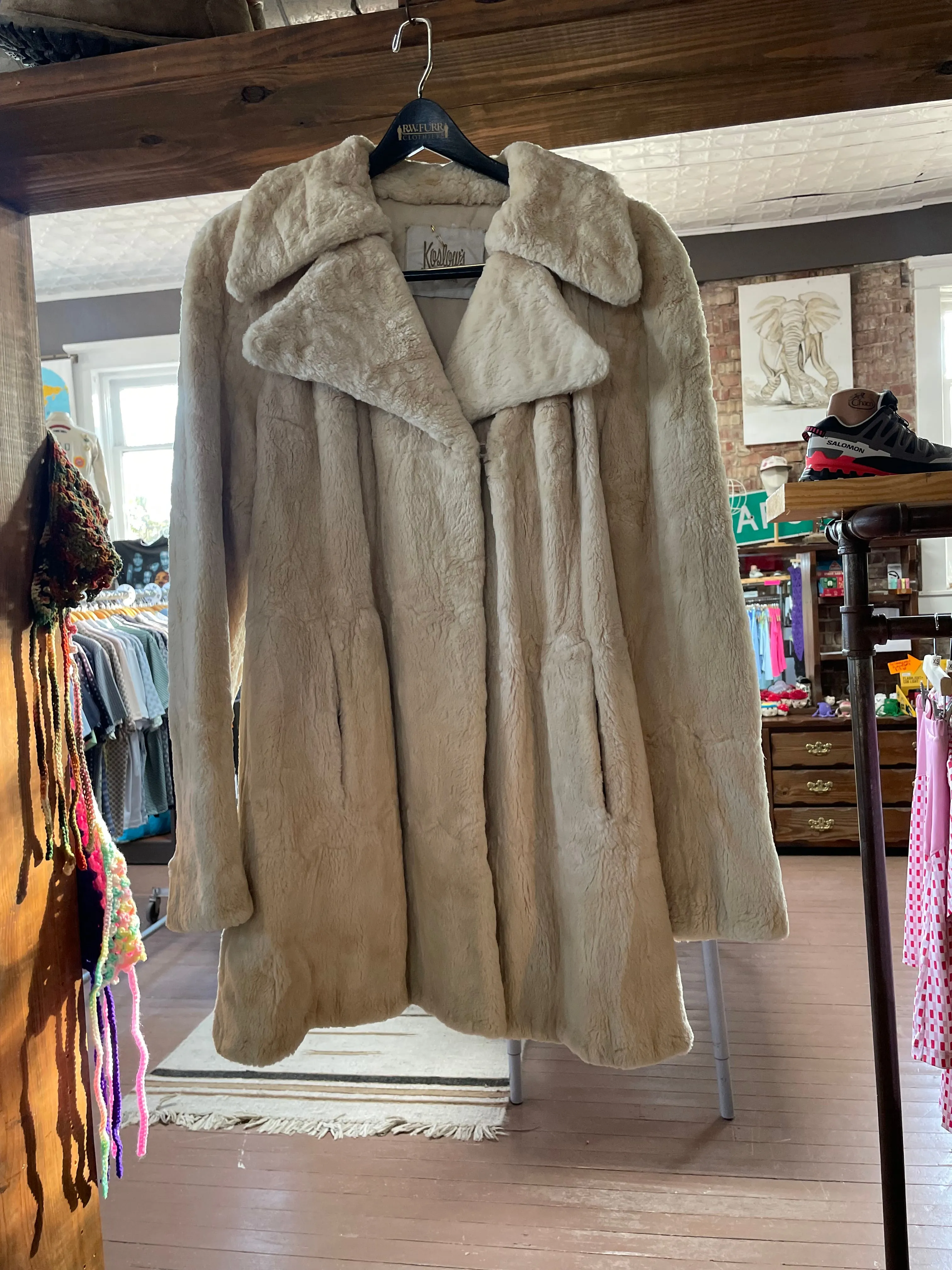 Slim Pickins Vintage: Koslow’s Ivory Mink Fur 3/4 Coat