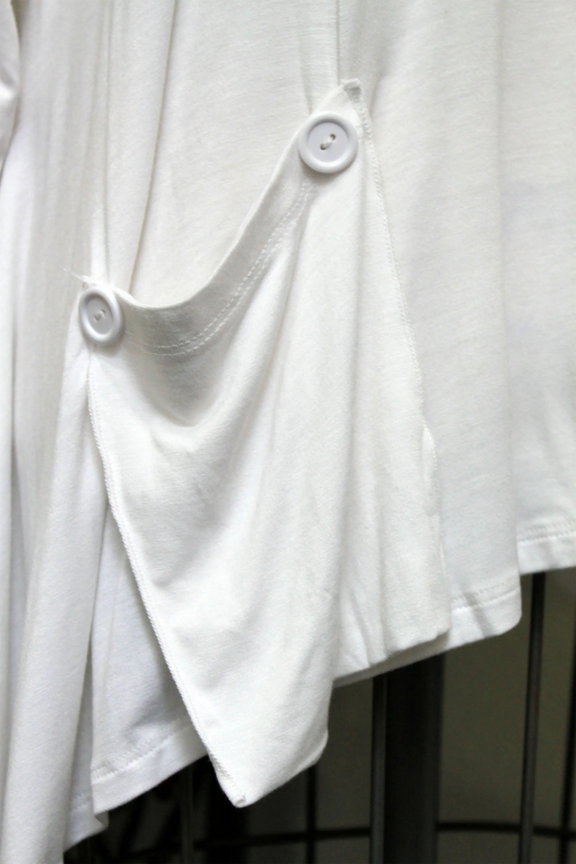 Stylish & Comfortable Tunic, Front Pockets Tunic, Full Figure Wear,Plus Size Tunic,  Lagen Look Tunic Top.